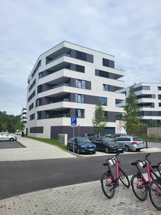 New Apartment In Karlin, Praha 8, Close To Center Eksteriør billede